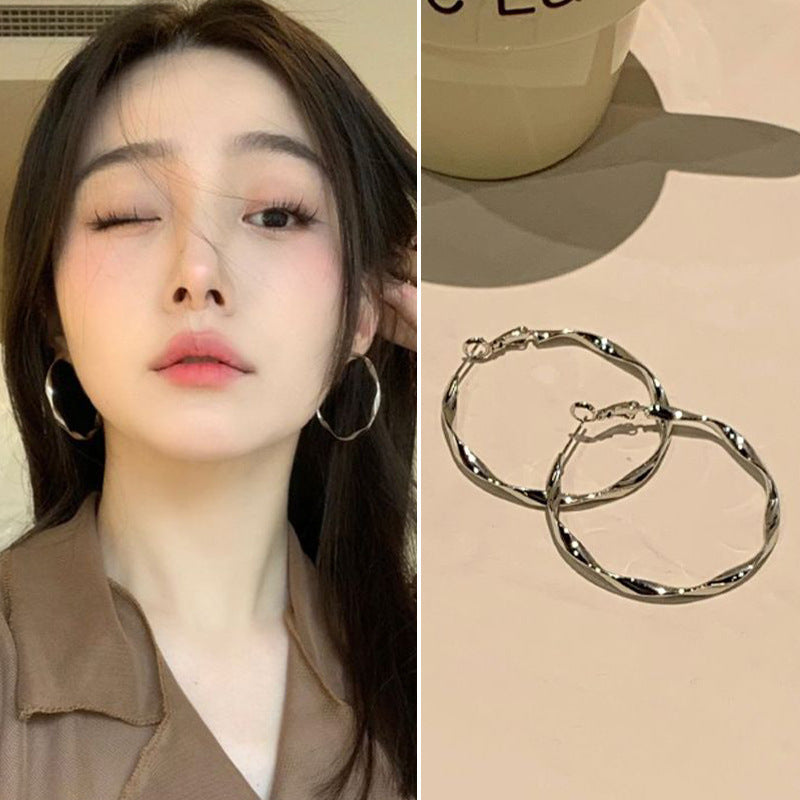 Exaggerated silver rotating earrings E6050银